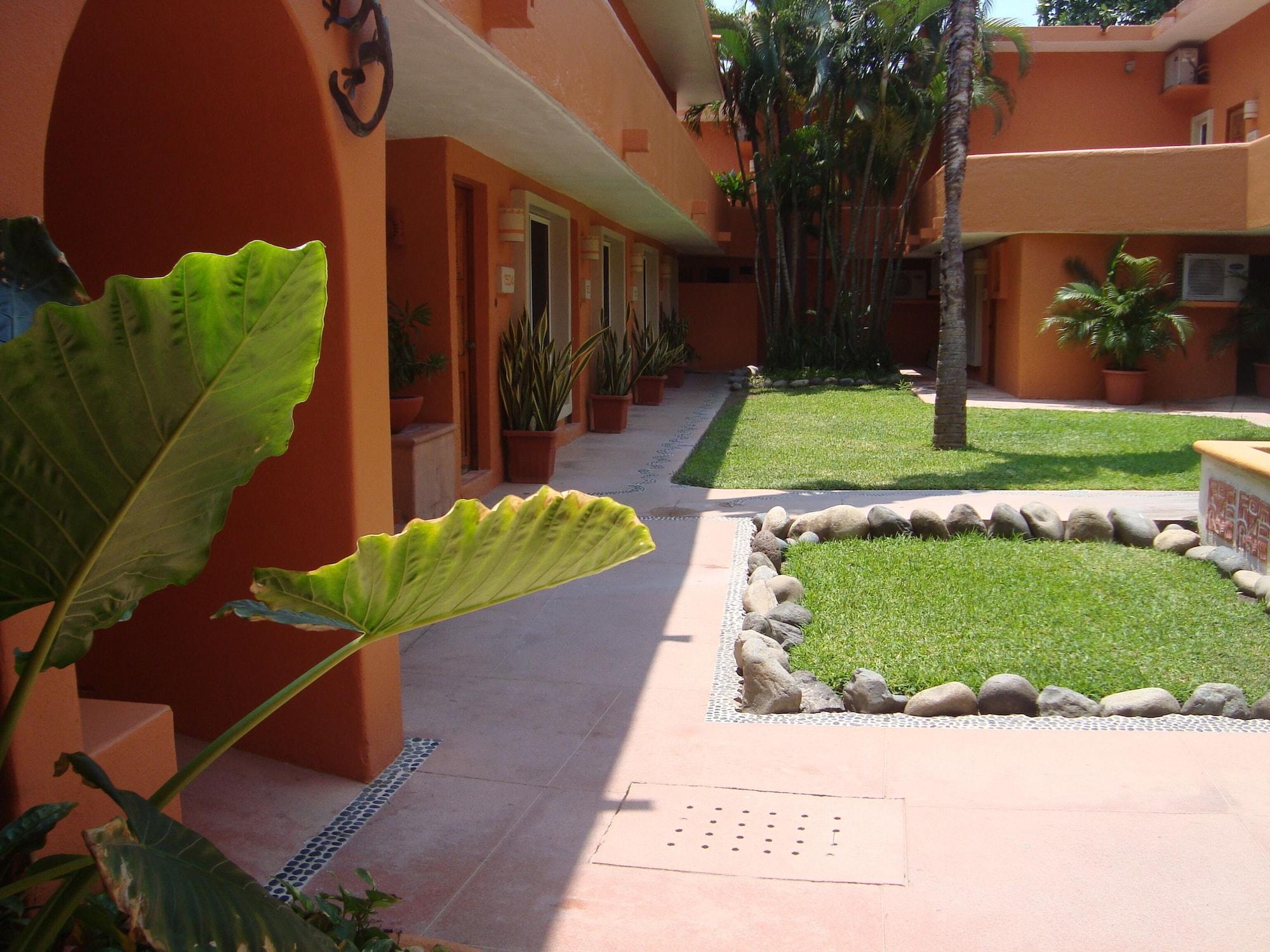 Hotel Villa Mexicana Zihuatanejo Exterior foto