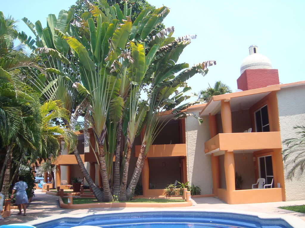 Hotel Villa Mexicana Zihuatanejo Exterior foto